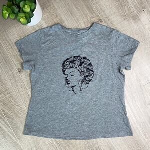 Women's Powerful Queen Gifted Love Gray Short Sleeve T-Shirt